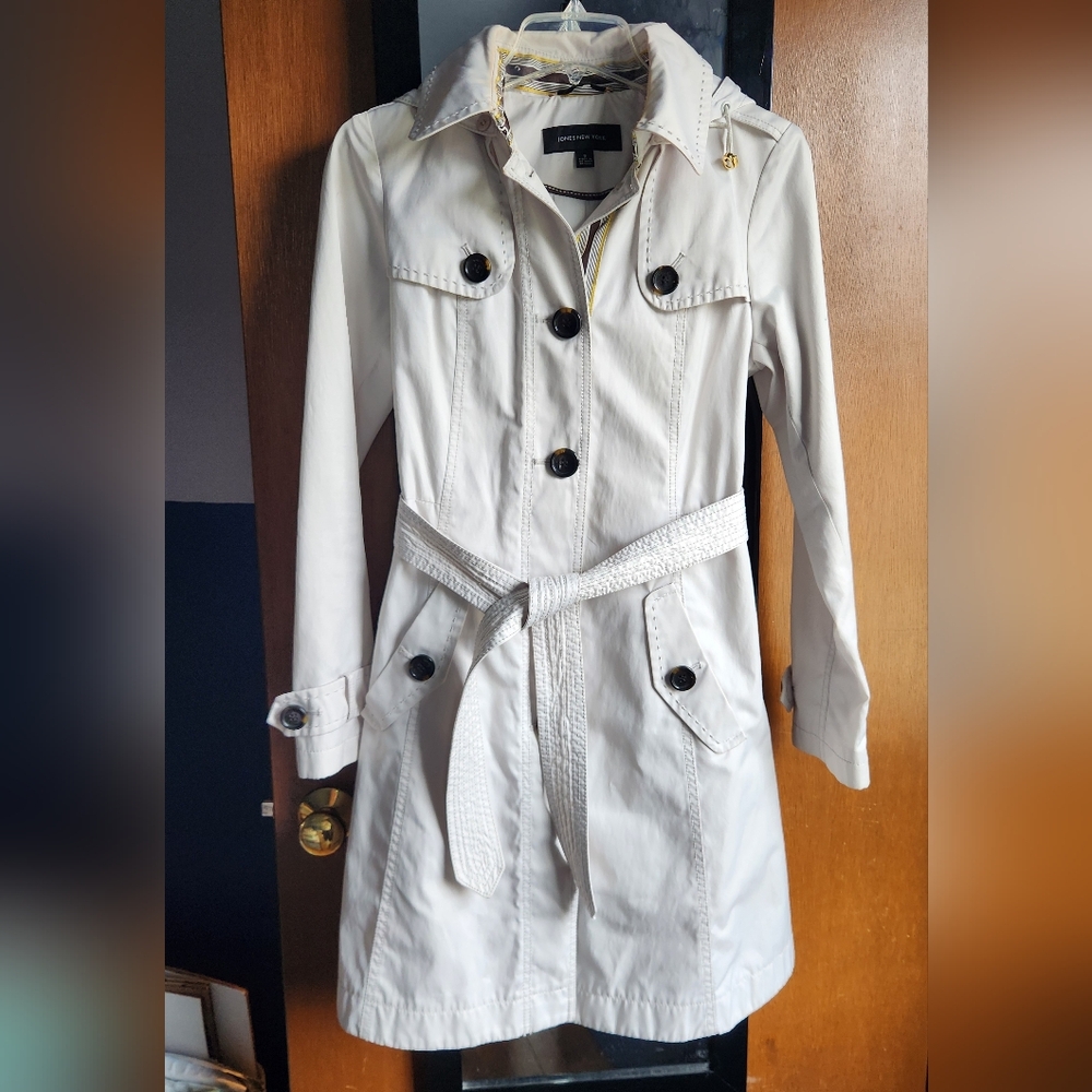 Women's White Trench Coat Size S